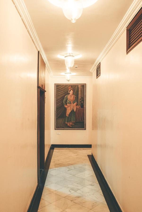 Hide-In Udaipur - A Lake View Boutique Hotel Buitenkant foto